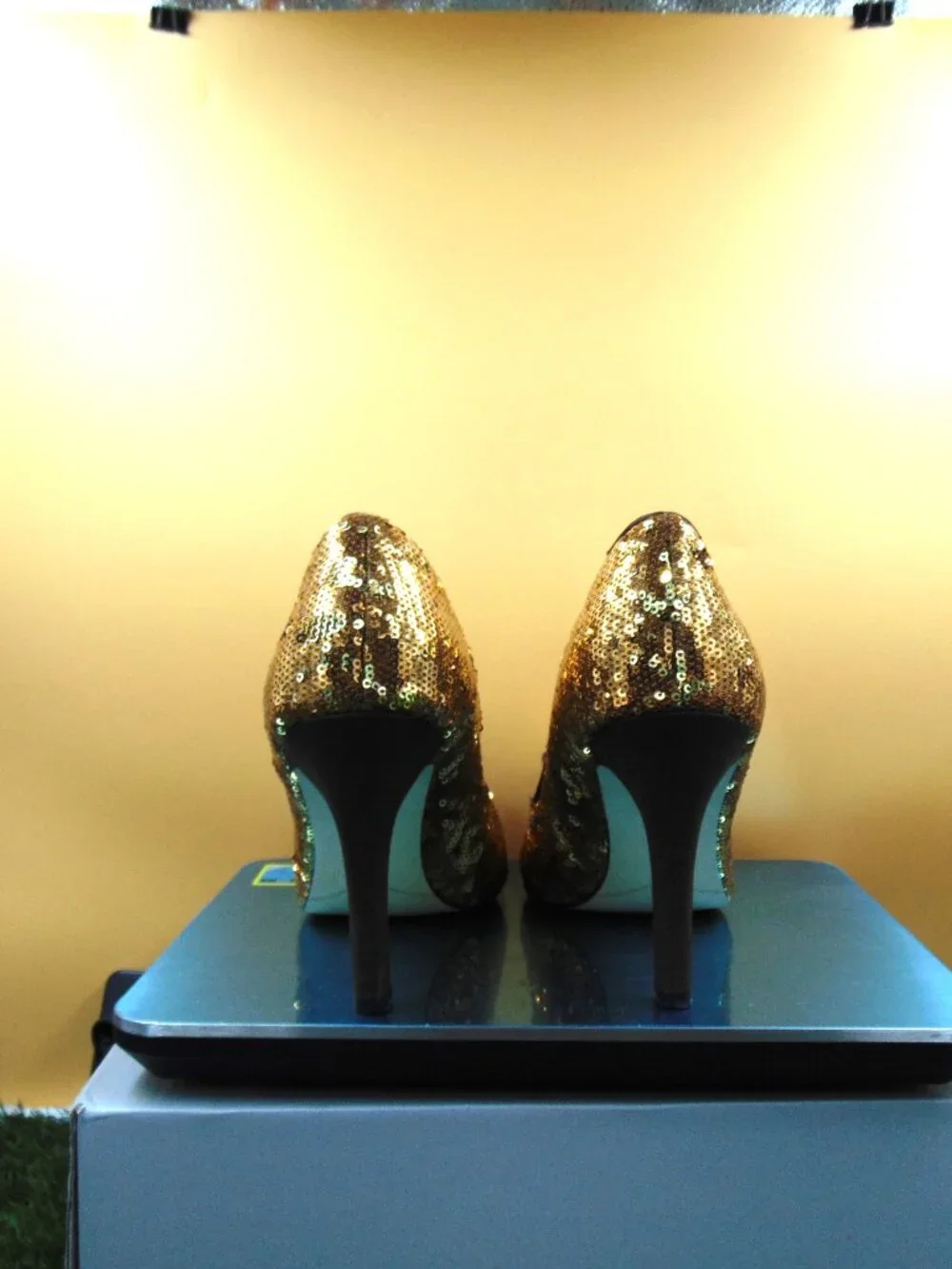 J.Renee Bronze Gold Sequin Bow Peep Toe Heels Pumps Womens Size 10M